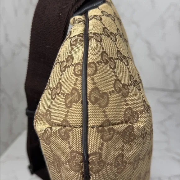 Gucci HalfMoon Brown Crossbody Bag - Picture 10 of 16